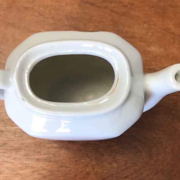 Kids Tea Party Kit Marked ‘Japan’ - Picture 14 of 17